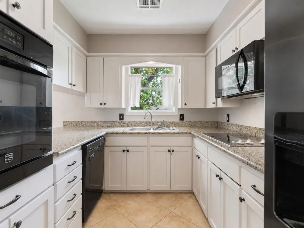 4108 Crescent Drive Bay City, TX 77414