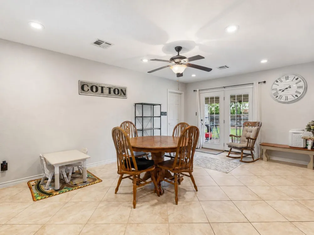 4108 Crescent Drive Bay City, TX 77414