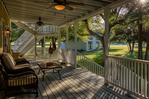 1585 Round Top Road