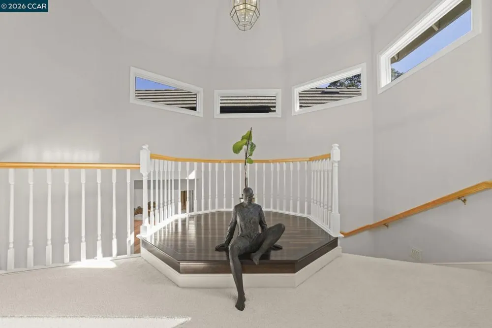 4 Julianna Moraga, CA 94556