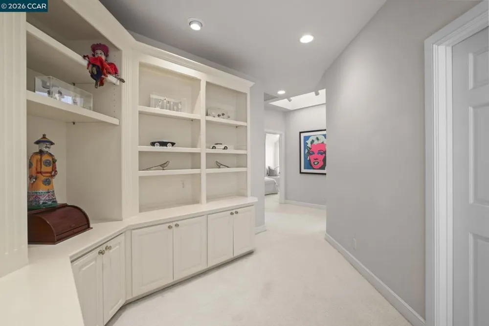 4 Julianna Moraga, CA 94556