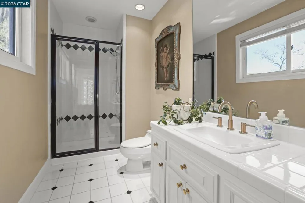 4 Julianna Moraga, CA 94556