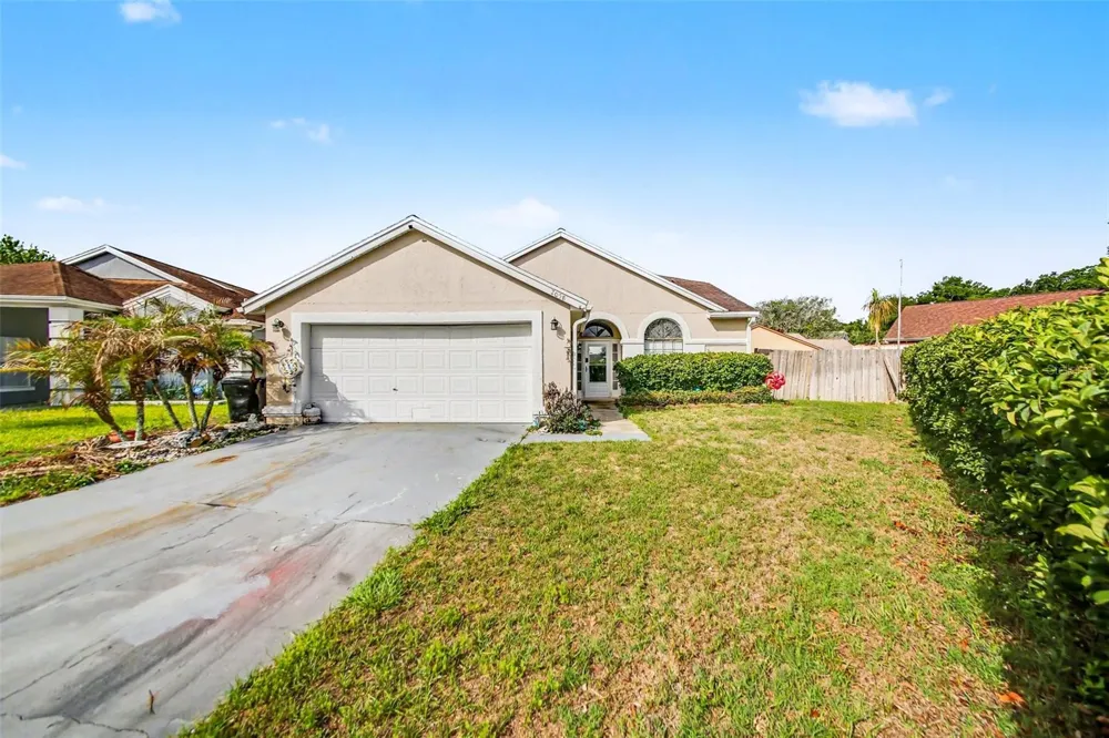 2058 SUE ELLEN COURT