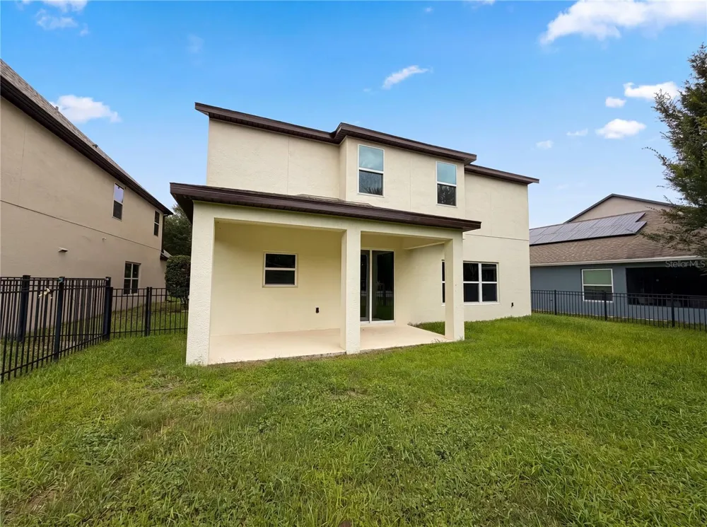 811 MAPLE LEAF LOOP Winter Springs, FL 32708