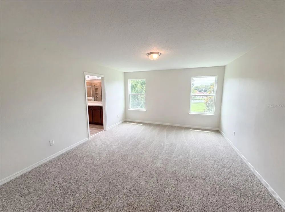 811 MAPLE LEAF LOOP Winter Springs, FL 32708