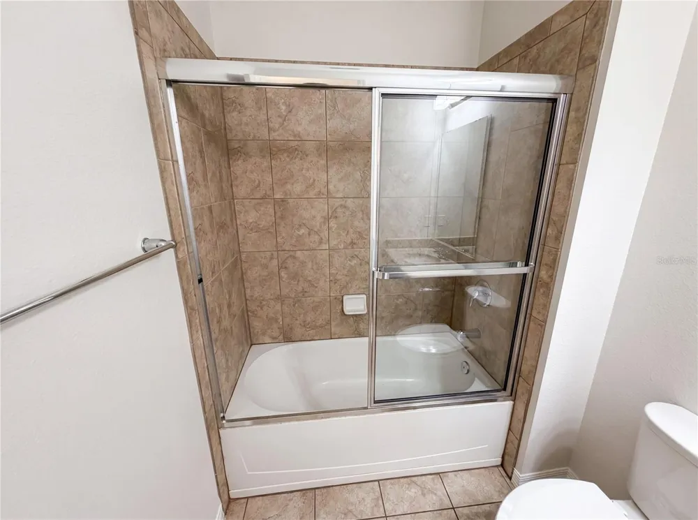 811 MAPLE LEAF LOOP Winter Springs, FL 32708