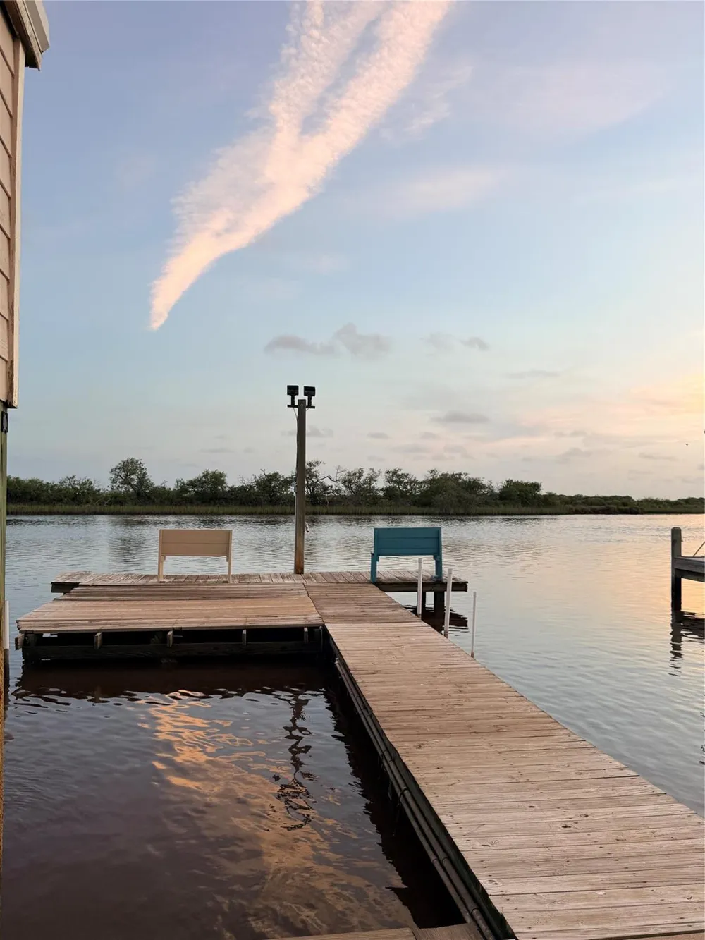 124 Seagull Sargent, TX 77414