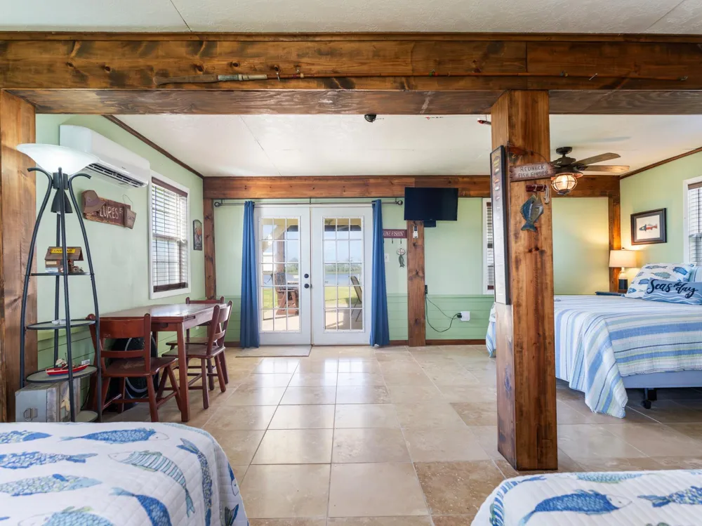 124 Seagull Sargent, TX 77414