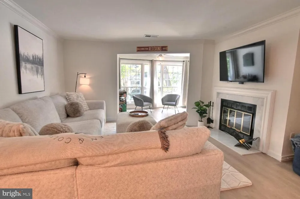 2220 SPRINGWOOD DRIVE #C Reston, VA 20191