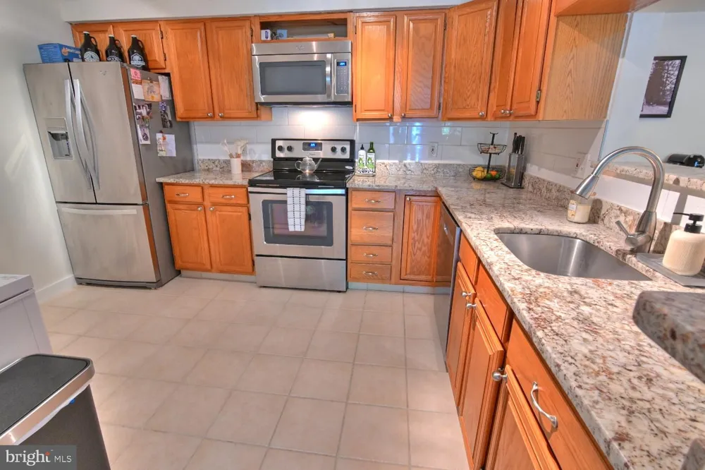 2220 SPRINGWOOD DRIVE #C Reston, VA 20191