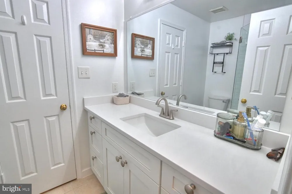 2220 SPRINGWOOD DRIVE #C Reston, VA 20191