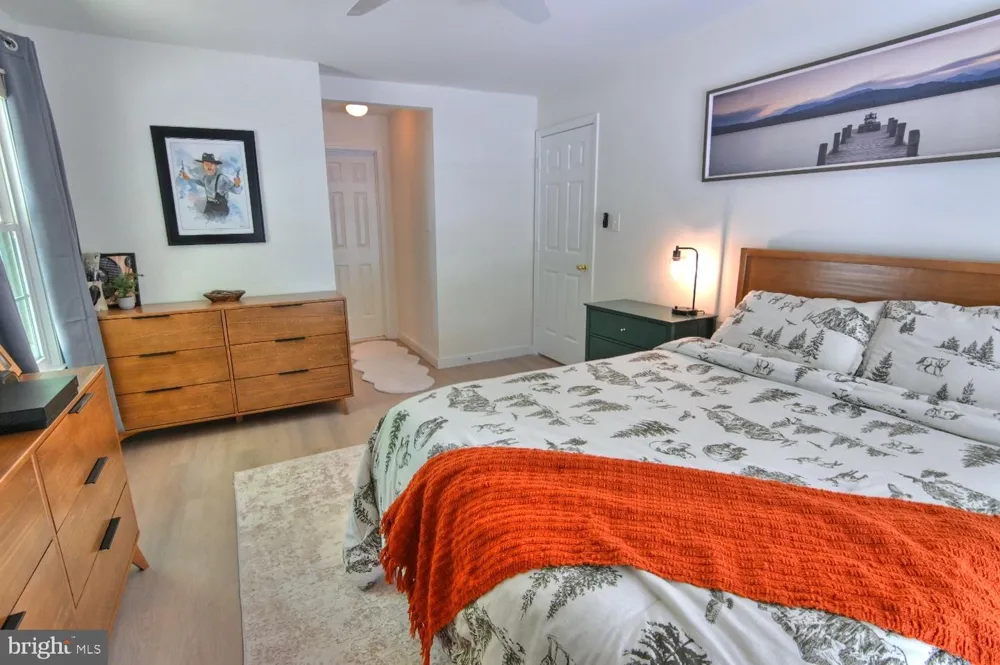 2220 SPRINGWOOD DRIVE #C Reston, VA 20191