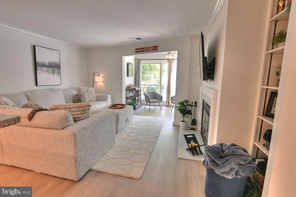 2220 SPRINGWOOD DRIVE #C Reston, VA 20191