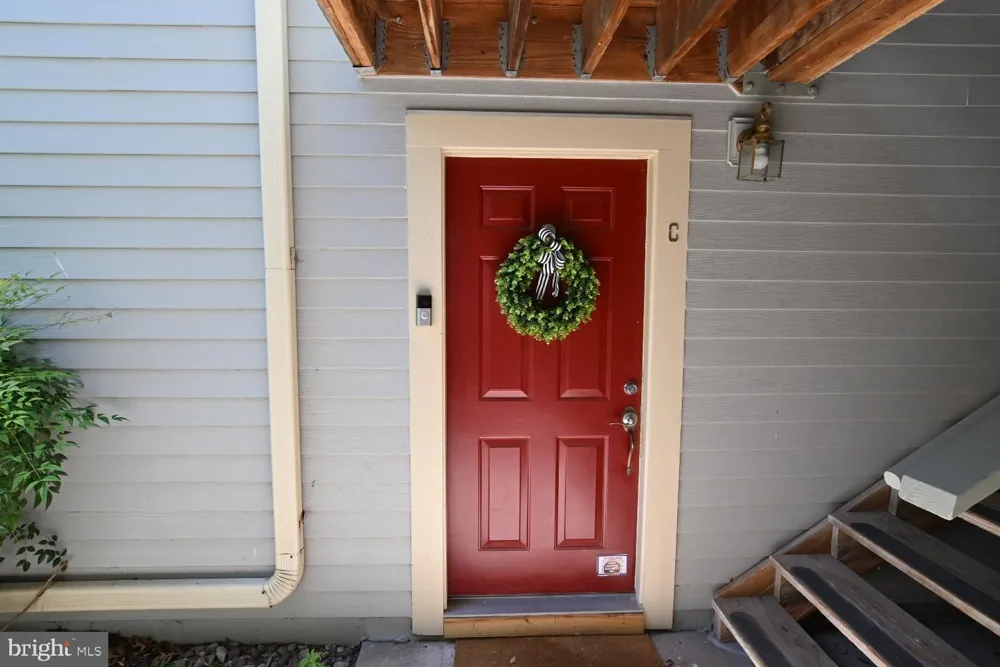 2220 SPRINGWOOD DRIVE #C Reston, VA 20191