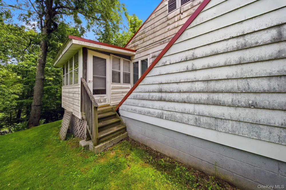 10 Fayer Court Wurtsboro, NY 12790