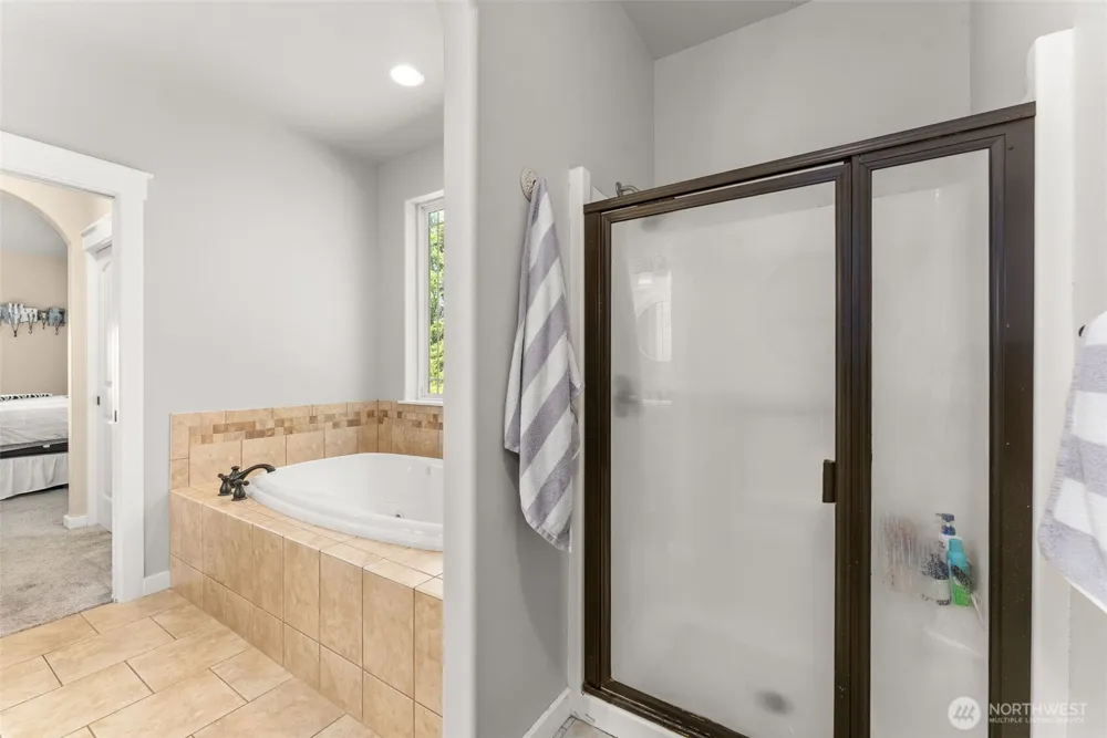 341 W Reeves Hill Drive Shelton, WA 98584