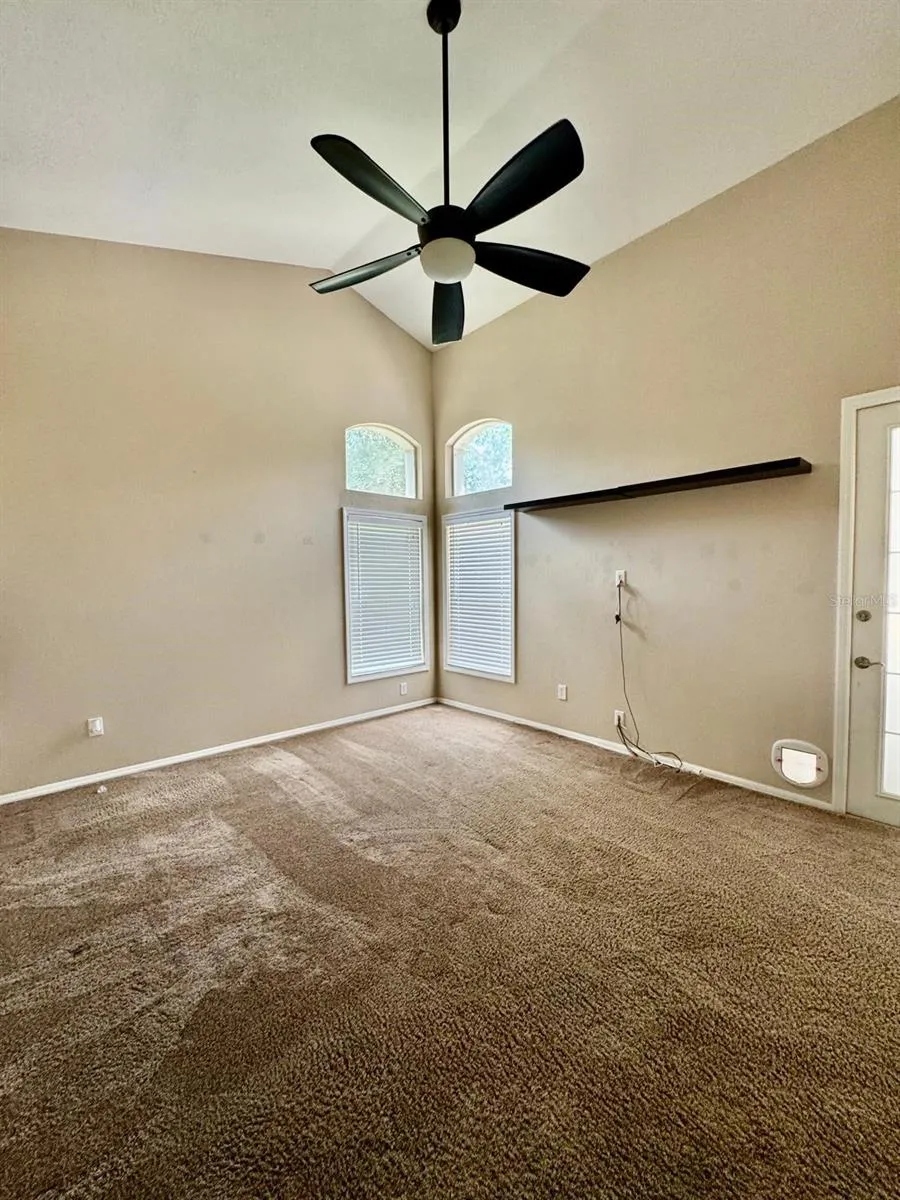 5121 FAIRWAY ONE DRIVE Valrico, FL 33596