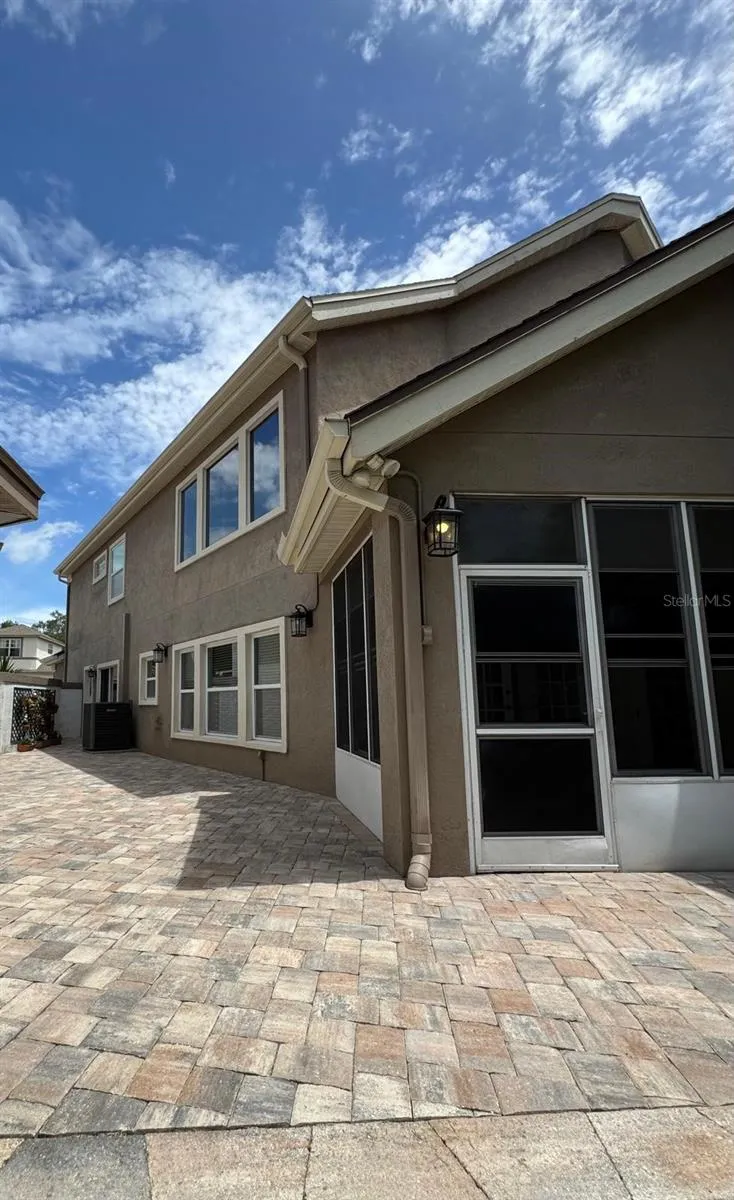 5121 FAIRWAY ONE DRIVE Valrico, FL 33596
