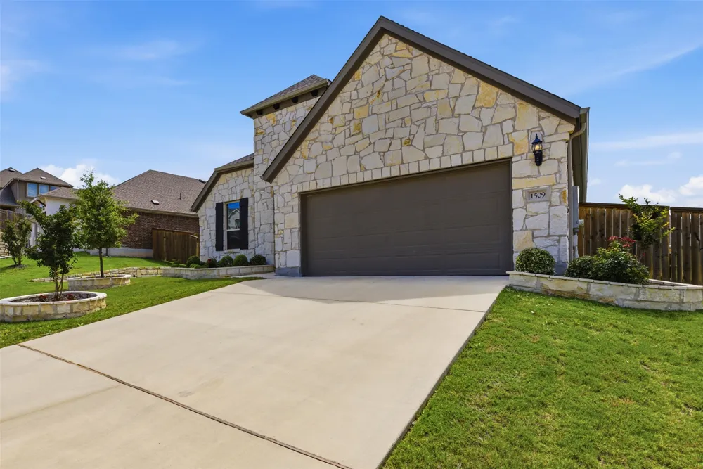 1509 Ridge Runner Drive Georgetown, TX 78628