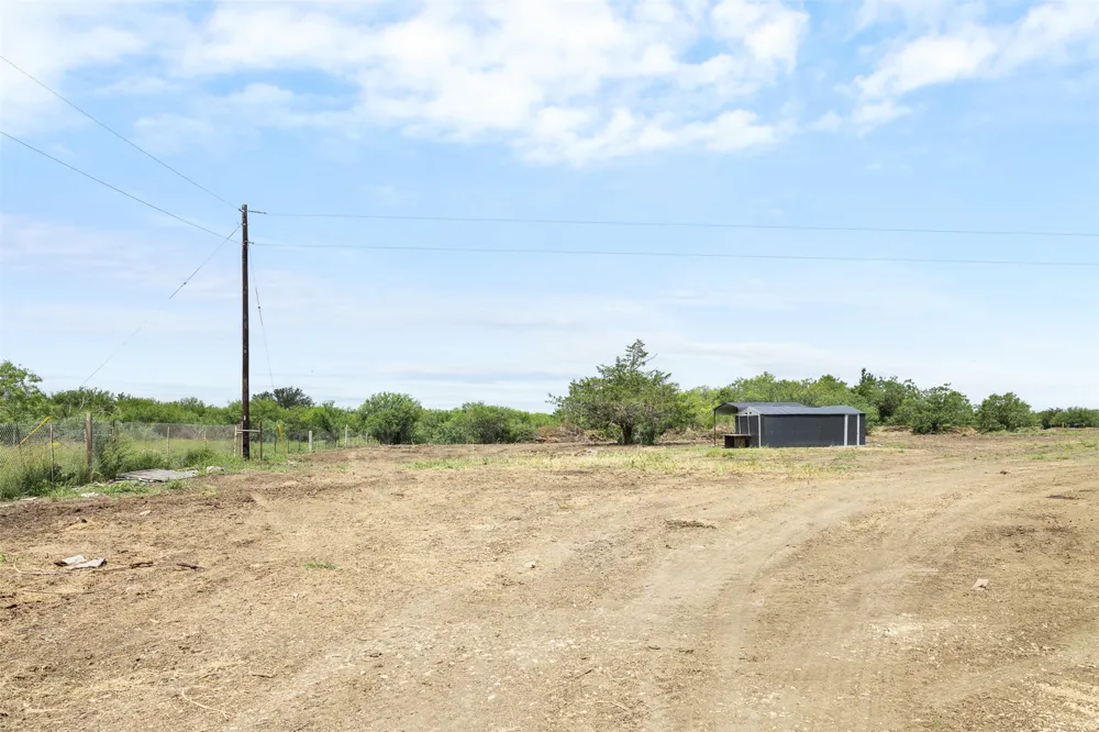 3315 Dry Creek Road Lockhart, TX 78644