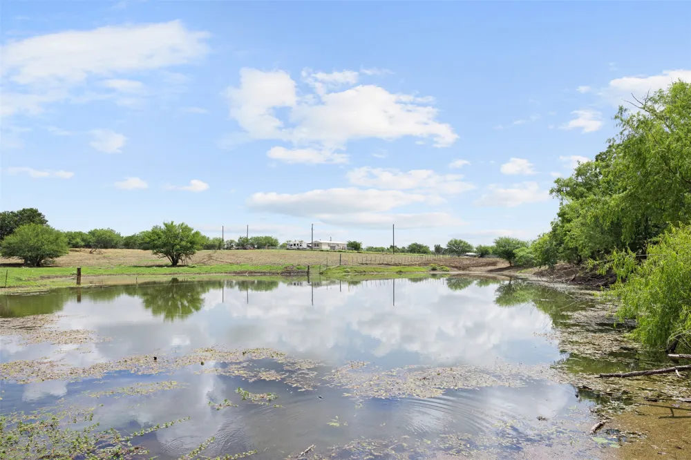 3315 Dry Creek Road Lockhart, TX 78644