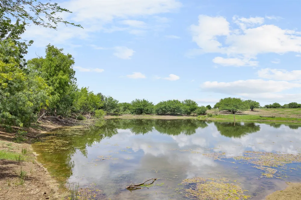 3315 Dry Creek Road Lockhart, TX 78644