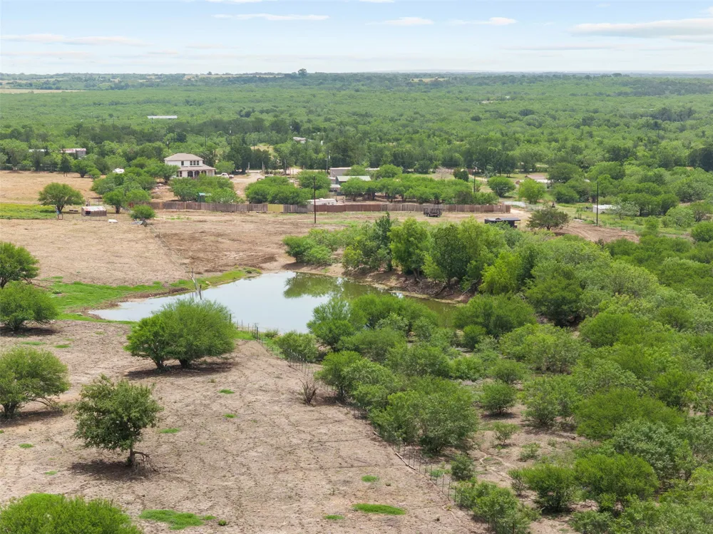 3315 Dry Creek Road Lockhart, TX 78644