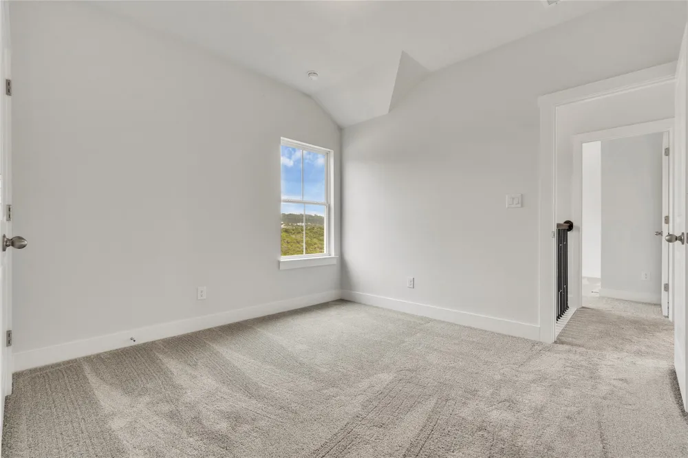 8523 Pine Muhly Drive Lago Vista, TX 78645