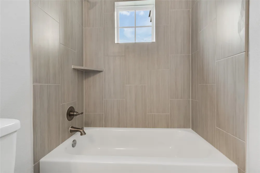 8523 Pine Muhly Drive Lago Vista, TX 78645