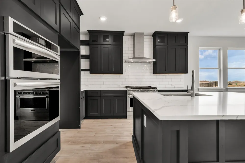 8523 Pine Muhly Drive Lago Vista, TX 78645