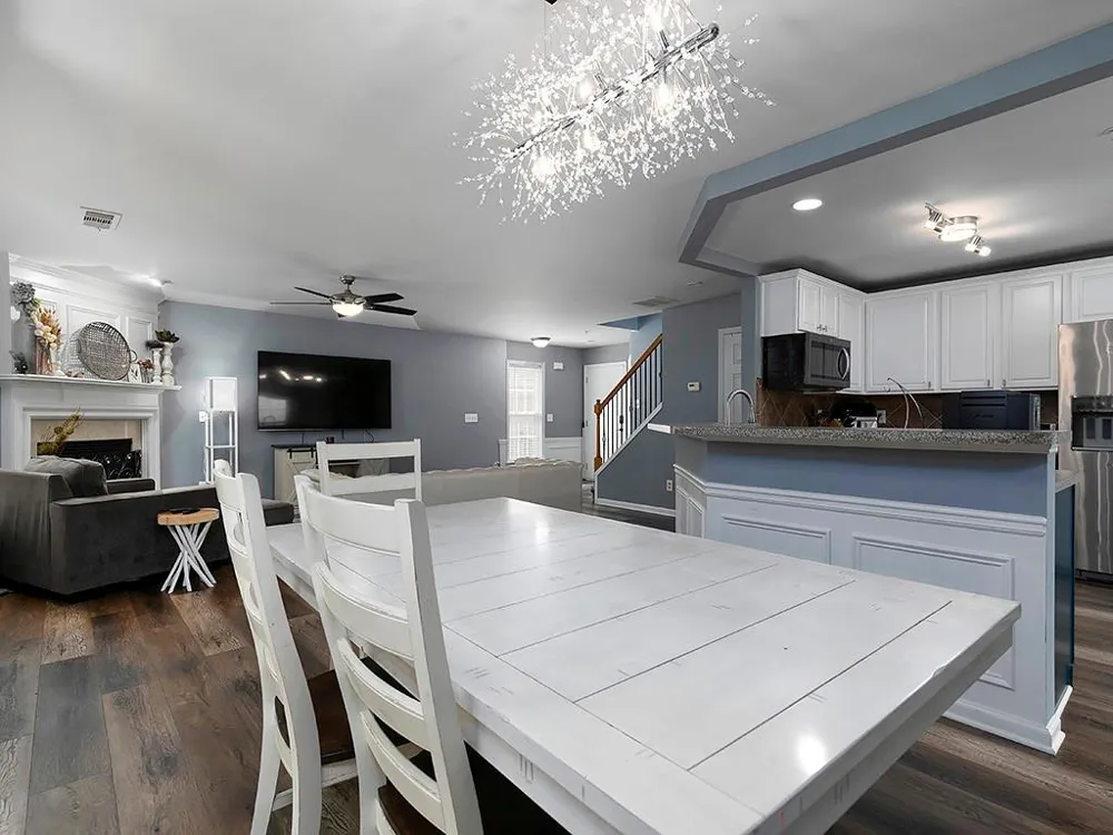 308 Balaban Circle Woodstock, GA 30188