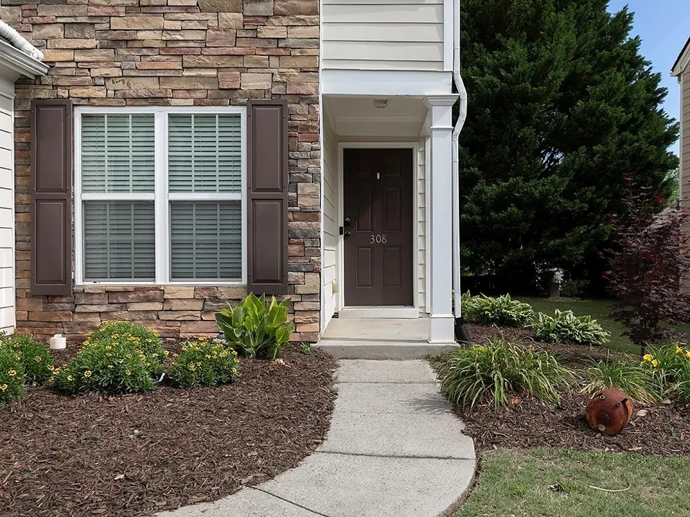 308 Balaban Circle Woodstock, GA 30188