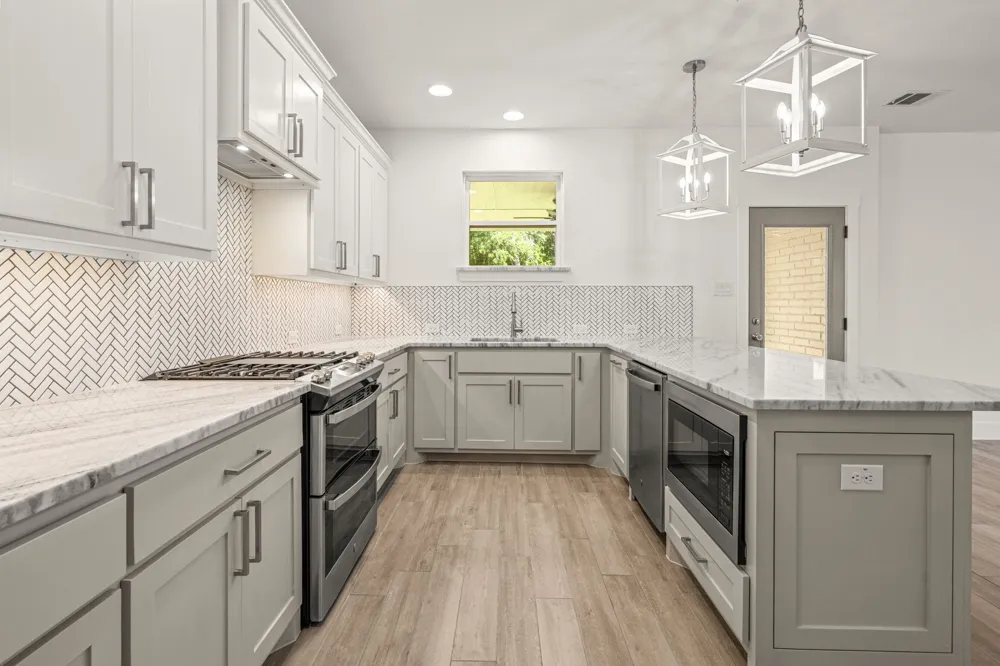 5618 Oaks Lane Westworth Village, TX 76114