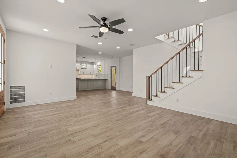 5618 Oaks Lane Westworth Village, TX 76114