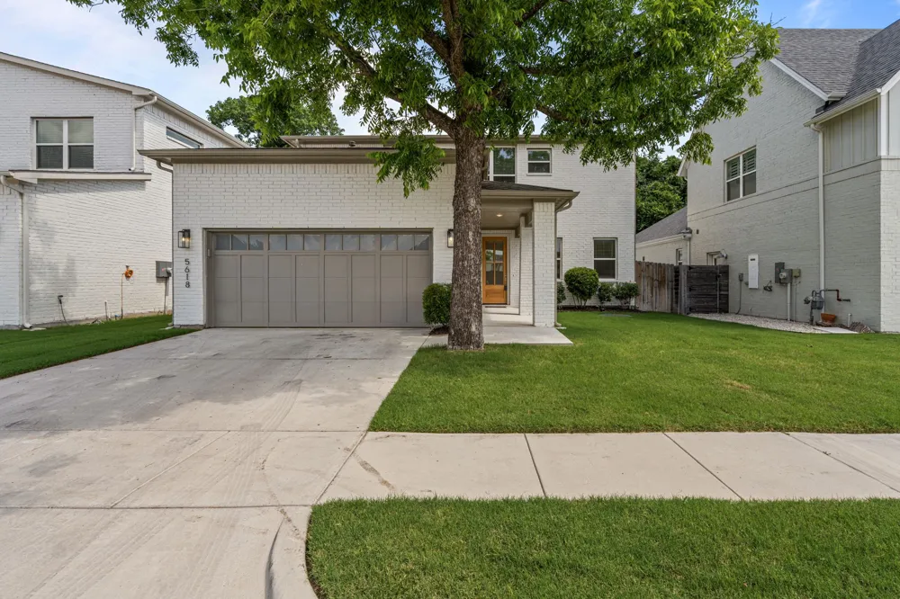 5618 Oaks Lane Westworth Village, TX 76114