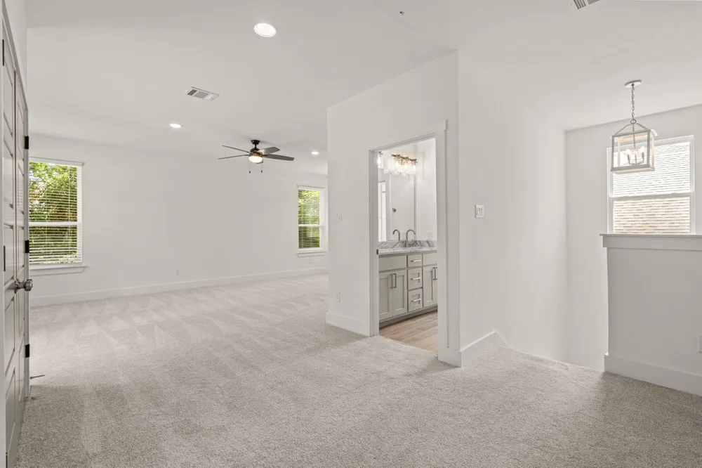 5618 Oaks Lane Westworth Village, TX 76114