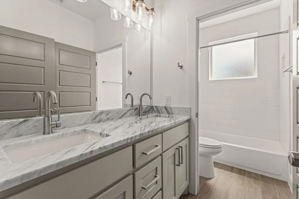 5618 Oaks Lane Westworth Village, TX 76114