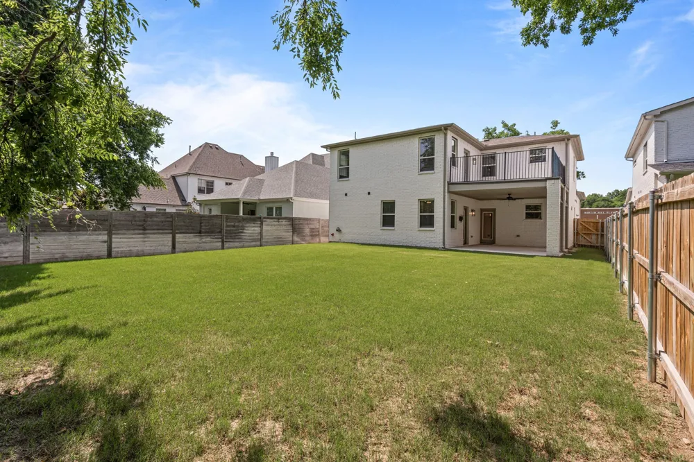 5618 Oaks Lane Westworth Village, TX 76114