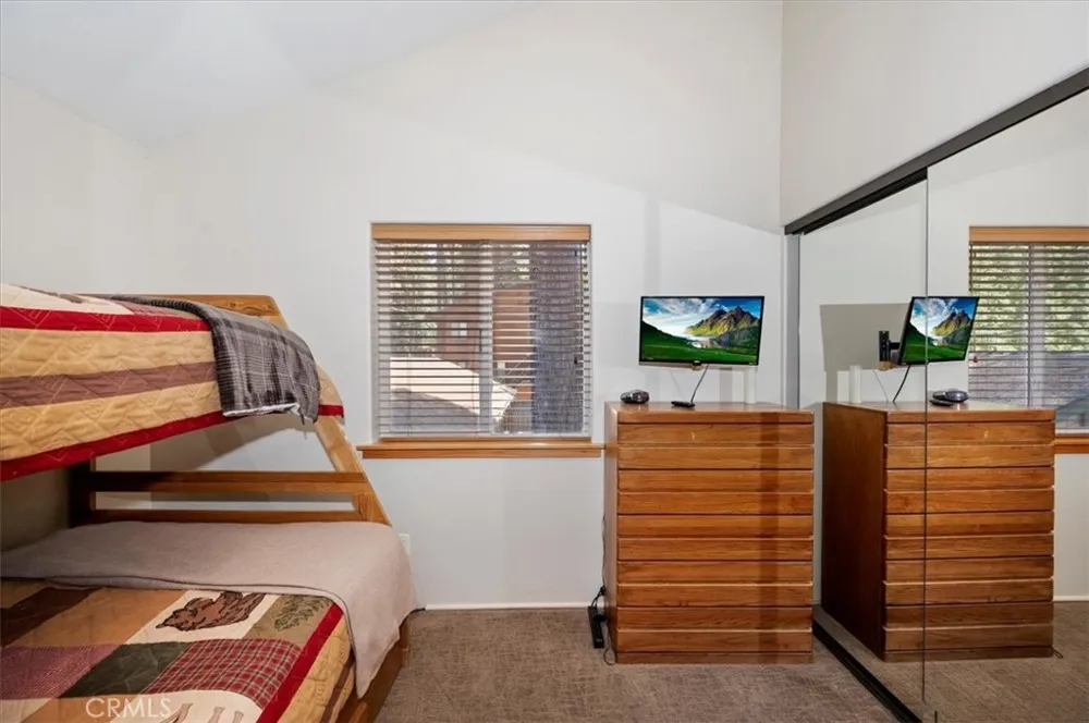 745 Summit Boulevard Big Bear Lake, CA 92315