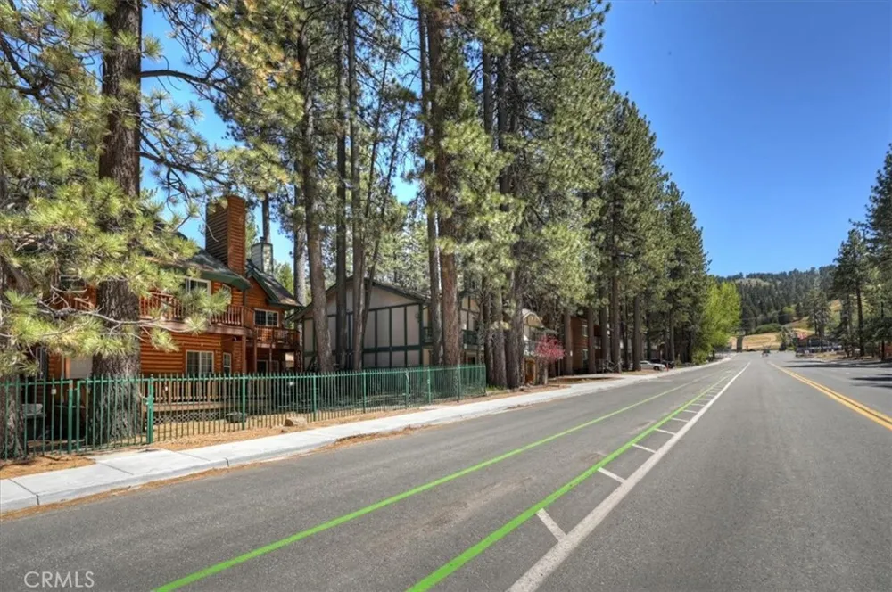 745 Summit Boulevard Big Bear Lake, CA 92315