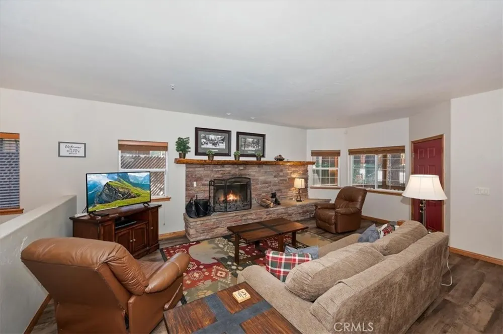 745 Summit Boulevard Big Bear Lake, CA 92315