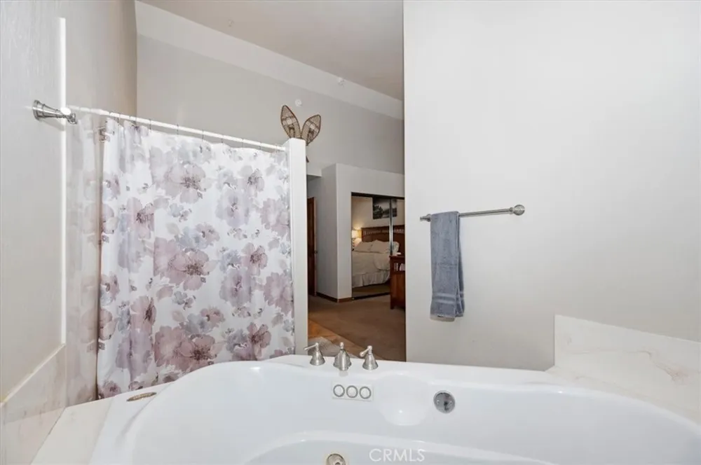745 Summit Boulevard Big Bear Lake, CA 92315