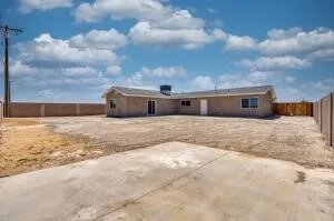 19848 Taylor California City, CA 93505