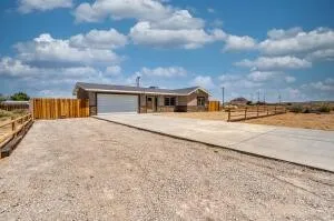 19848 Taylor California City, CA 93505
