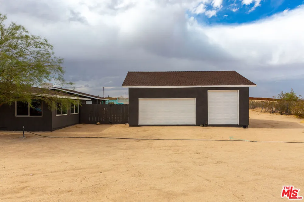 2651 Foxy Flats Road Joshua Tree, CA 92252