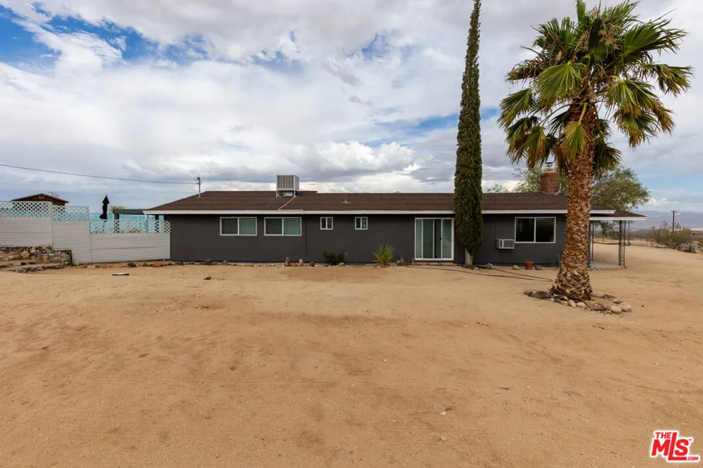 2651 Foxy Flats Road Joshua Tree, CA 92252