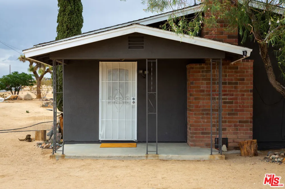 2651 Foxy Flats Road Joshua Tree, CA 92252