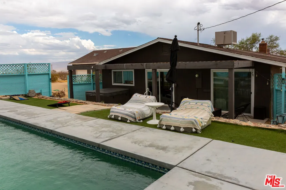 2651 Foxy Flats Road Joshua Tree, CA 92252