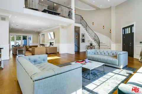 19633 Wells Drive