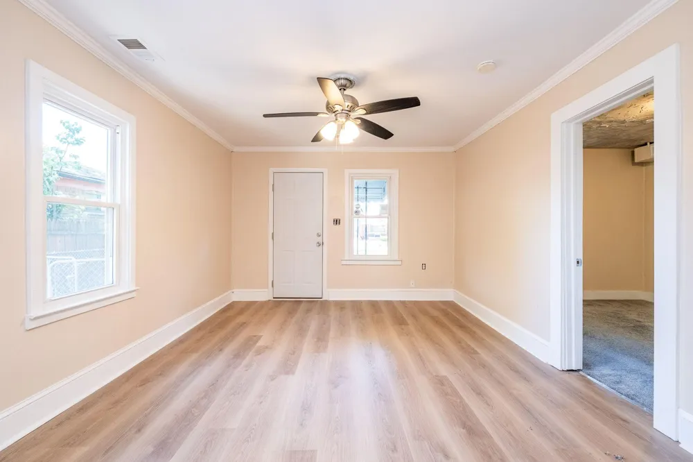 16167 Hauss Avenue Eastpointe City, MI 48021